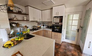 Casa en venta en LA REINA