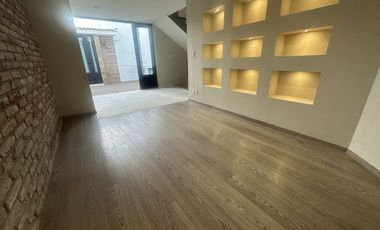 Jardines de la Montaña Venta casa en condominio