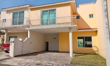 Casa DE DOS NIVELES en renta en Col. Flores Magón. BOCA DEL RÍO, VERACRUZ