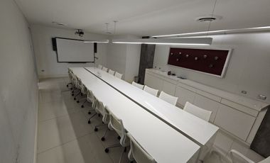 Oficina en torre corporativa