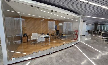 Oficina en torre corporativa