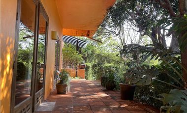 CV CASA VALLESANA CON HERMOSAS VISTAS, CALLE DELICIAS (ML)