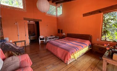 CV CASA VALLESANA CON HERMOSAS VISTAS, CALLE DELICIAS (ML)