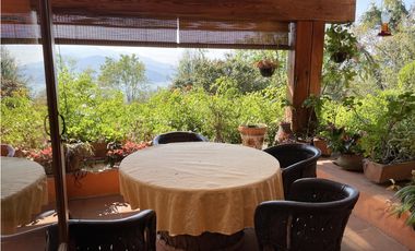 CV CASA VALLESANA CON HERMOSAS VISTAS, CALLE DELICIAS (ML)