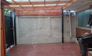 Se vende casa esquina 1 piso. Lo Prado