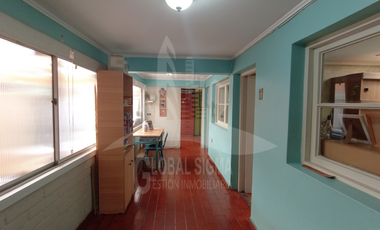 Se vende casa esquina 1 piso. Lo Prado