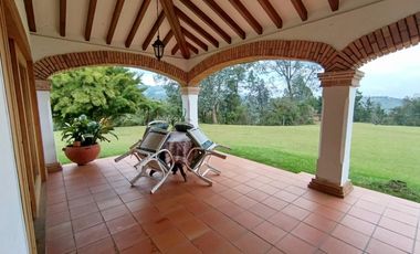 FINCA EN ARRIENDO UBICADA EN RIONEGRO SECTOR ROTONDA SAJONIA