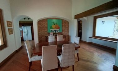 FINCA EN ARRIENDO UBICADA EN RIONEGRO SECTOR ROTONDA SAJONIA