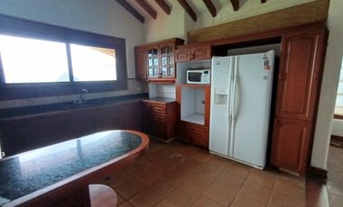 FINCA EN ARRIENDO UBICADA EN RIONEGRO SECTOR ROTONDA SAJONIA