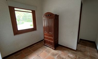 FINCA EN ARRIENDO UBICADA EN RIONEGRO SECTOR ROTONDA SAJONIA