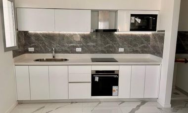 Departamento en Lomas de Zamora Oeste amenities,  4 ambientes a estrenar con cochera