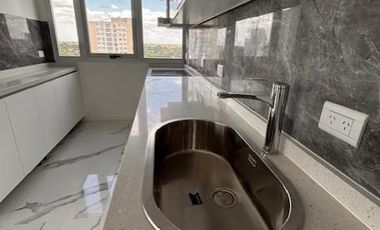 Departamento en Lomas de Zamora Oeste amenities,  4 ambientes a estrenar con cochera
