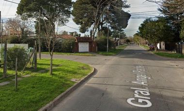 Casa en venta - 3 Dormitorios 1 Baño - 509Mts2 - Ituzaingó