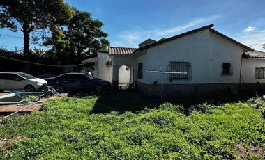 Casa en venta - 3 Dormitorios 1 Baño - 509Mts2 - Ituzaingó