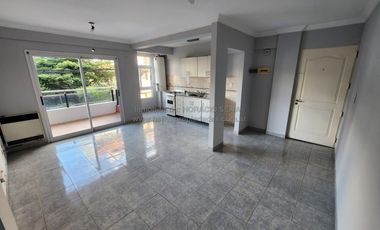 Deptos. 2 Amb. al Frente - Excelente Zona Comercial / Lanus Oeste