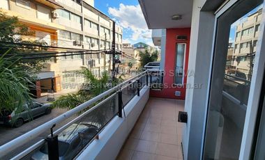 Deptos. 2 Amb. al Frente - Excelente Zona Comercial / Lanus Oeste