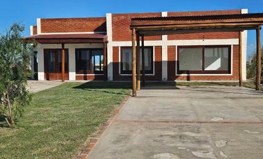 Casa en venta en San Sebastian, area 8
