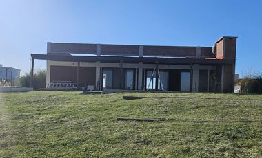 Casa en venta en San Sebastian, area 8