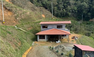 TERMNALA A TU GUSTO HERMOSA FINCA EN SANTO DOMINGO EN PARCELACION