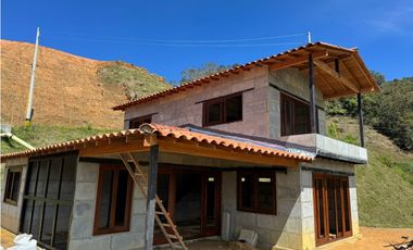 TERMNALA A TU GUSTO HERMOSA FINCA EN SANTO DOMINGO EN PARCELACION