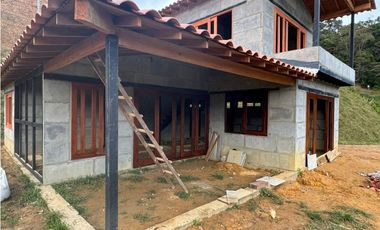 TERMNALA A TU GUSTO HERMOSA FINCA EN SANTO DOMINGO EN PARCELACION