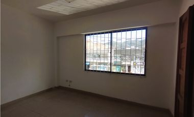 Oficina en Arriendo en San Luis 220 m2