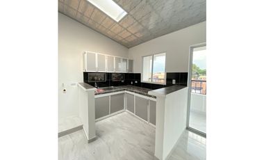 SE ARRIENDA APARTAMENTO TERCER PISO BARRIO BOSQUES DE MARACAIBO.