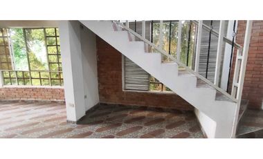 Venta de casalote de 2500 M2 en 650 mill en Mesitas del Colegio Cund