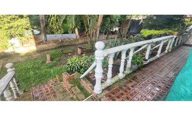 Venta de casalote de 2500 M2 en 650 mill en Mesitas del Colegio Cund