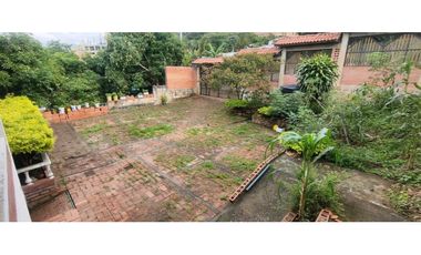 Venta de casalote de 2500 M2 en 650 mill en Mesitas del Colegio Cund