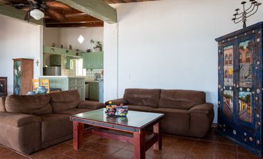 ¡Casa frente al mar con playa de arena por menos de $700 000!