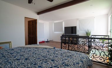 ¡Casa frente al mar con playa de arena por menos de $700 000!