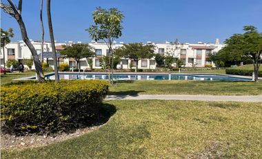 Se RENTA Casa Amueblada en Residencial en Xochitepec