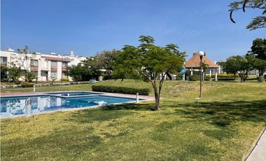 Se RENTA Casa Amueblada en Residencial en Xochitepec