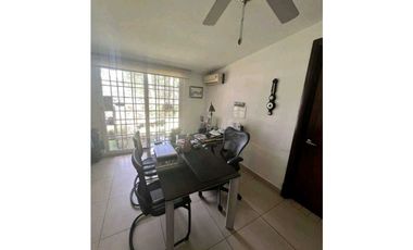 ALQUILER DE CASA EN LLANOS DE CURUNDU 300m2