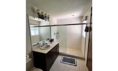 VENTA  DE CASA EN LLANOS DE CURUNDU 300m2