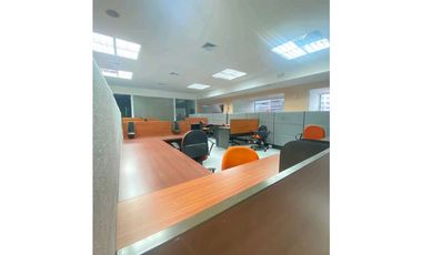 LOCAL COMERCIAL EN CALLE 50 FULL EQUIPADA 430M2 MOBILIARIO INCLUIDO