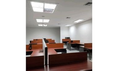 LOCAL COMERCIAL EN CALLE 50 FULL EQUIPADA 430M2 MOBILIARIO INCLUIDO