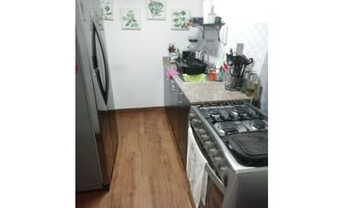 SE ALQUILA APARTAMENTO EN PH CENTENNIAL