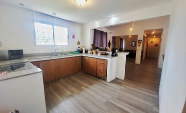ALQUILER DE CASA AMOBLADA CON PISCINA EN PENONOME