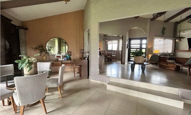 VENDO CASA EN LOS MOLINOS - BOQUETE