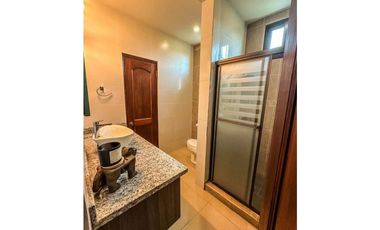 VENDO CASA EN LOS MOLINOS - BOQUETE