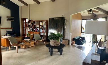 VENDO CASA EN LOS MOLINOS - BOQUETE