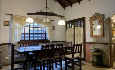 Casa La Merecida Langostinos E Av Shaw y VFertil