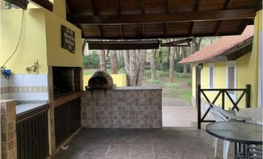 Casa La Merecida Langostinos E Av Shaw y VFertil