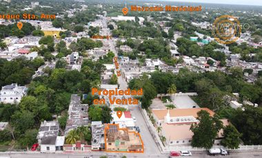 Casa con Local Comercial en Santa Ana