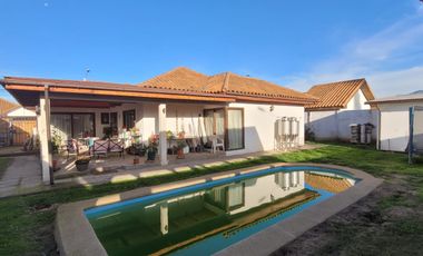Casa en venta en MACHALÍ