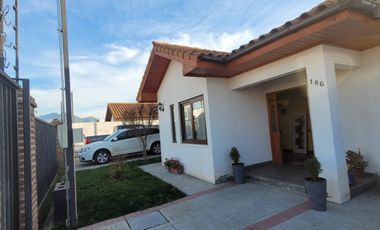 Casa en venta en MACHALÍ