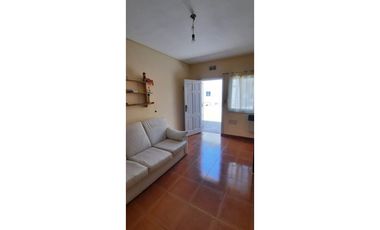 VENTA   -   2 CASAS EN BLOCK con patio y garage - APTO CREDITO