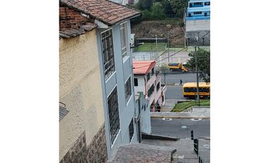 ¡Historia, Espacio y Comodidad en Quito!